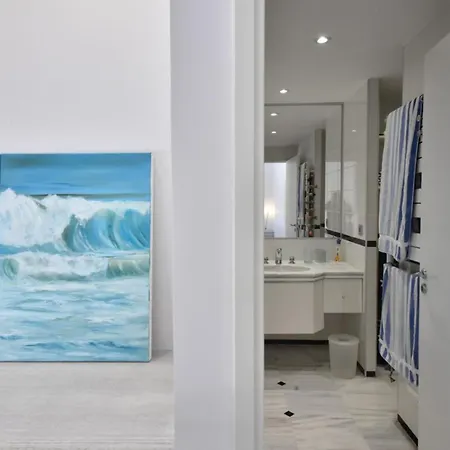 Stunning 3-br With Large Terrace And Pool * Cannes