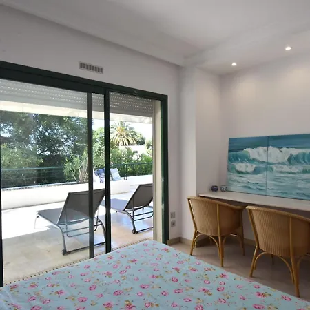 Stunning 3-br With Large Terrace And Pool 아파트 칸느