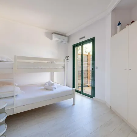 아파트 Stunning 3-br With Large Terrace And Pool 칸느